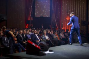 Mateusz Mrozowski - trener biznesu - szkolenia dla firm